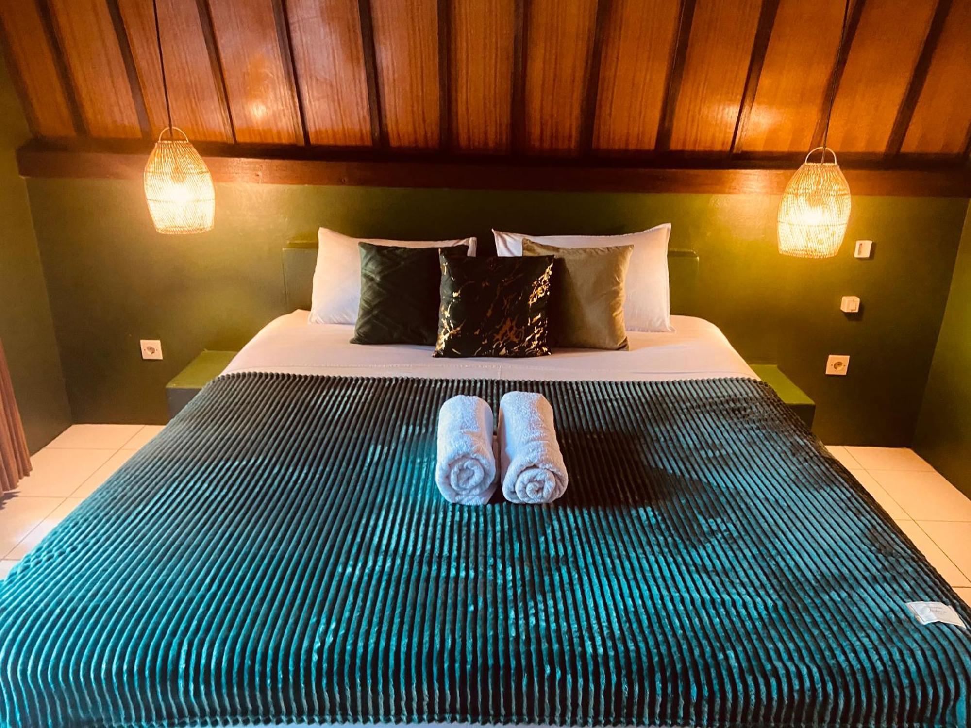 Mowglis Gili Air Hotel Exterior photo