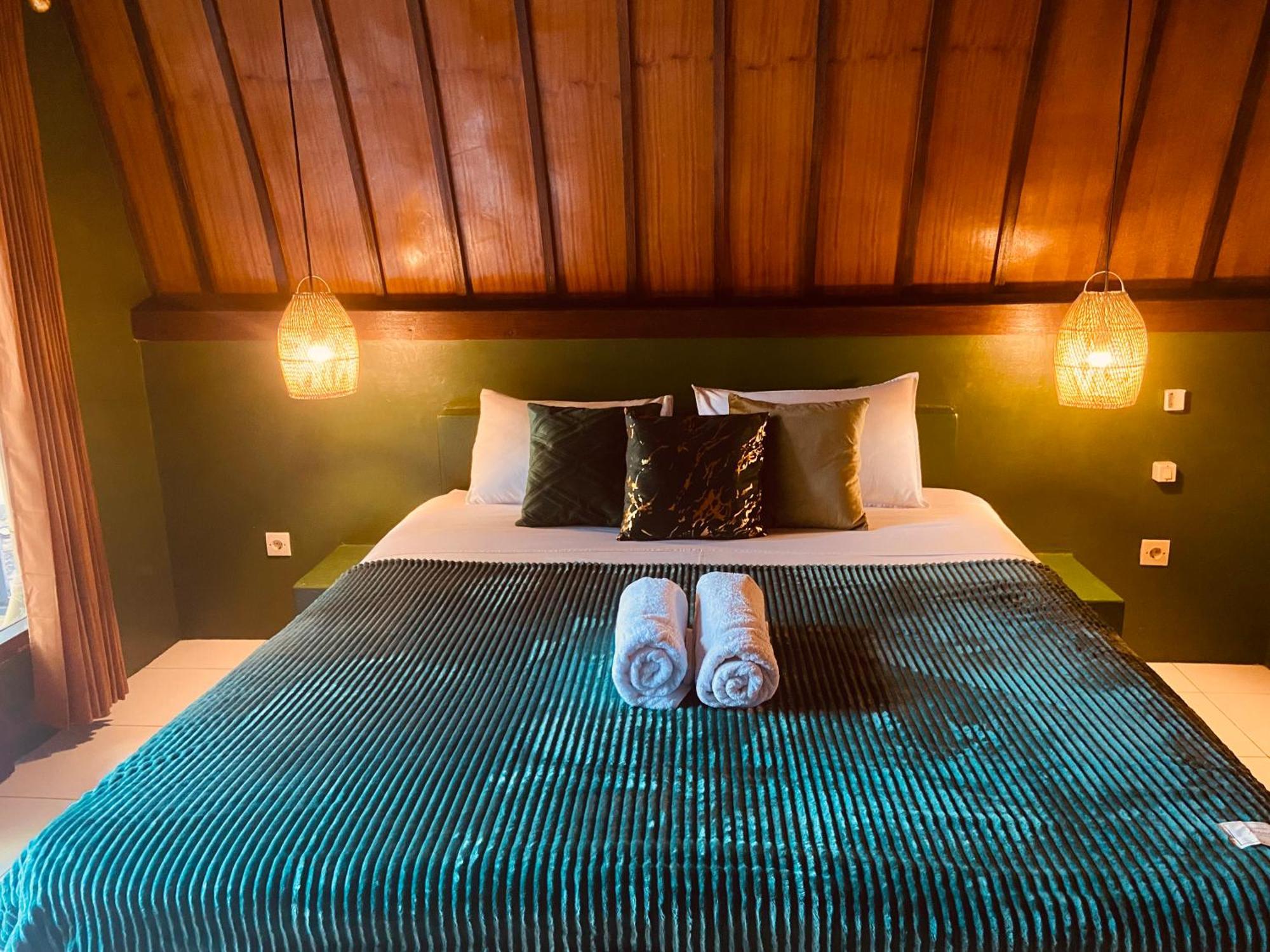 Mowglis Gili Air Hotel Exterior photo